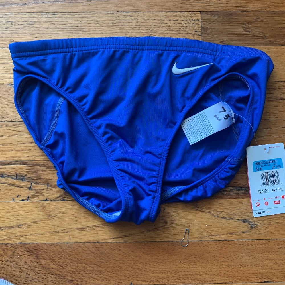 Bummies/buns race short